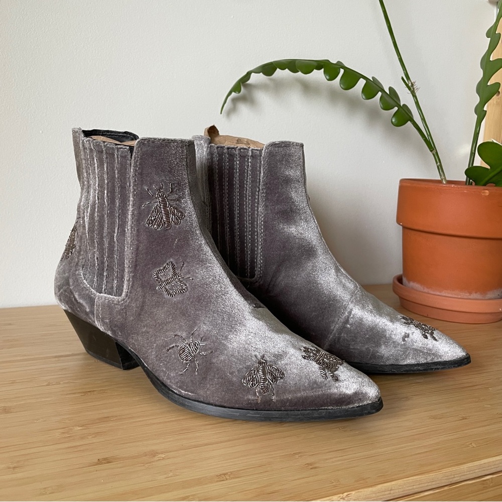 Topshop Women's Gray Velvet Cowboy Boots Embroidered Silver Insects 35 5